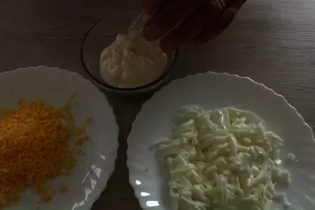 Закуска "печёночные ромашки": шаг 5