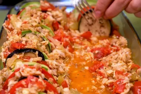 Овощной рататуй запеченный с рыбой в духовке: шаг 7