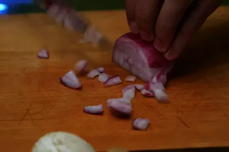 Спагетти с грибами и пармезаном по-итальянски: шаг 1