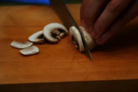 Спагетти с грибами и пармезаном по-итальянски: шаг 4
