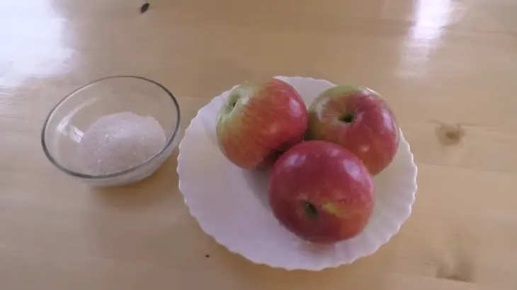 Булочки с яблоками: шаг 4