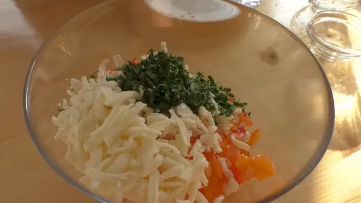 Трубочки из лаваша с мясом на закуску: шаг 2