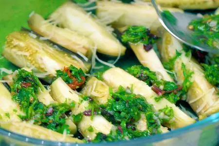 Закуска из маринованных баклажанов с сыром: шаг 9