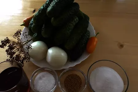 Заморозка огурцов на зиму: шаг 1