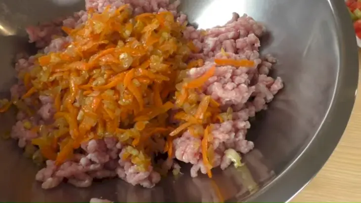 Голубцы из замороженной капусты: шаг 3