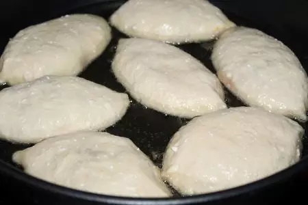 Творожные пирожки с капустой #россия: шаг 9