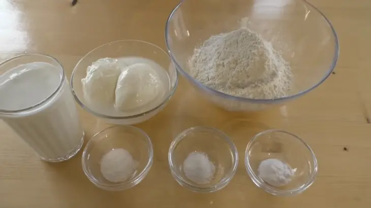 Сырные пирожки с мясом (тесто без дрожжей): шаг 1