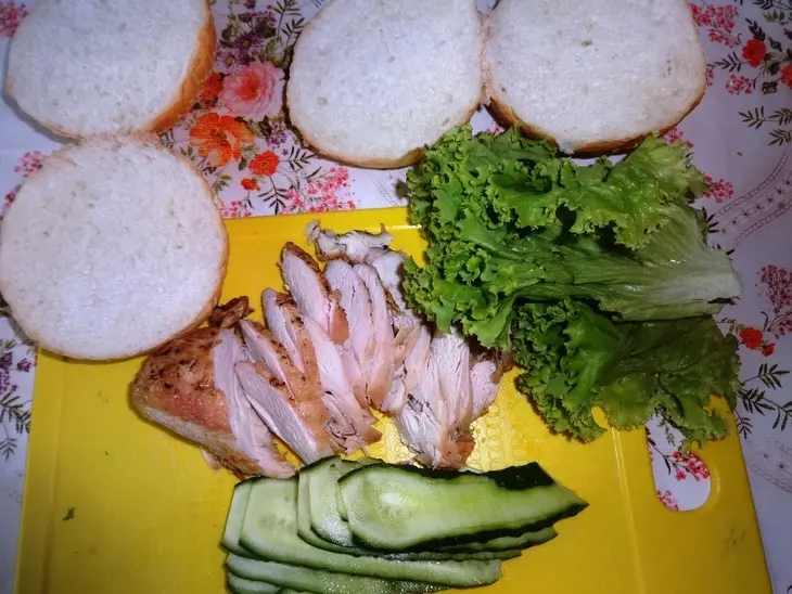 Бургер с омлетом и курицей#америка: шаг 4