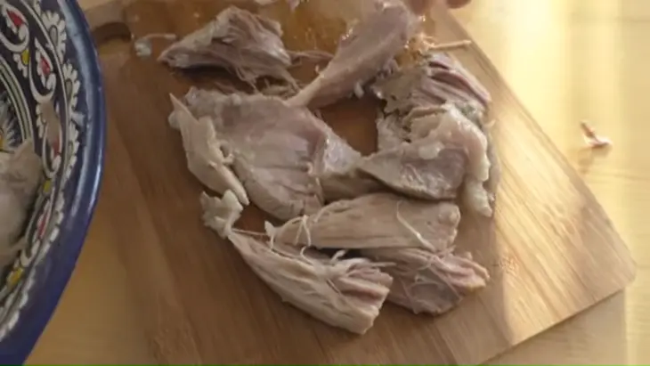 Простой рецепт вкусной домашней колбасы: шаг 3