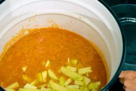Кабачковый салат с болгарским перцем и помидорами: шаг 6