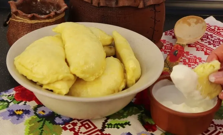 Вареники с творогом на пару: шаг 15