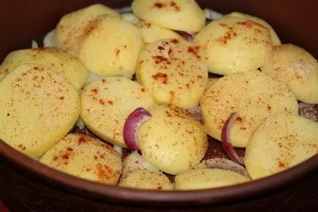 Курица с картофелем в глиняном горшке #россия: шаг 2