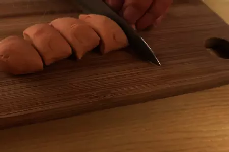 Вареники на томатном тесте: шаг 4