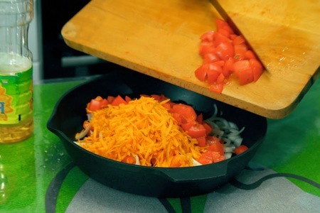 Суп-пюре из кабачка с помидорами и сливками: шаг 6