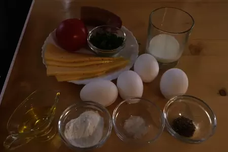 Вкуснейший слоеный омлет за 5 минут: шаг 1
