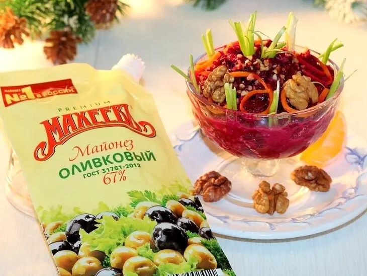 Свекольный салат с острой морковью и орехами #махеевъ_чудеса_за_полчаса: шаг 6