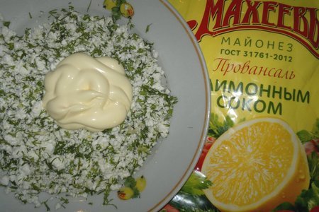 Острая творожная закуска на крекерах с майонезом "махеевъ" #махеевъ_чудеса_за_полчаса: шаг 3