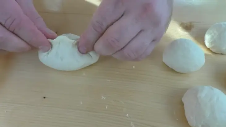Пирожки с двумя начинками: шаг 4