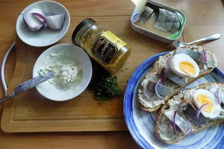 Закусочные тосты с сельдью #махеевъ_чудеса_за_полчаса: шаг 3