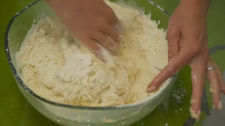 Сладкие дрожжевые булочки с маком: шаг 4
