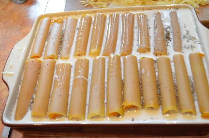 Каннеллони с тыквой и курицей.: шаг 7