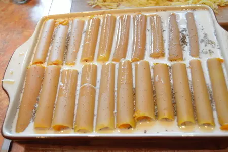 Каннеллони с тыквой и курицей.: шаг 7