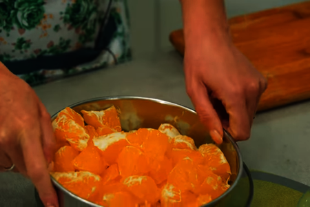 Апельсиновый торт с творогом и сметаной без выпечки: шаг 3
