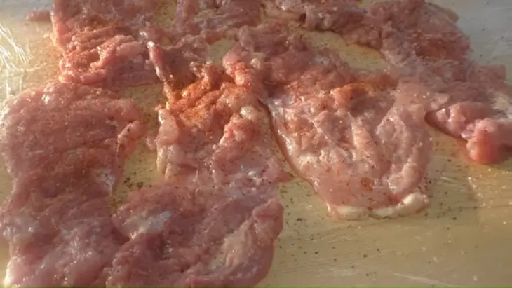 Мясной рулет из двух видов мяса: шаг 2