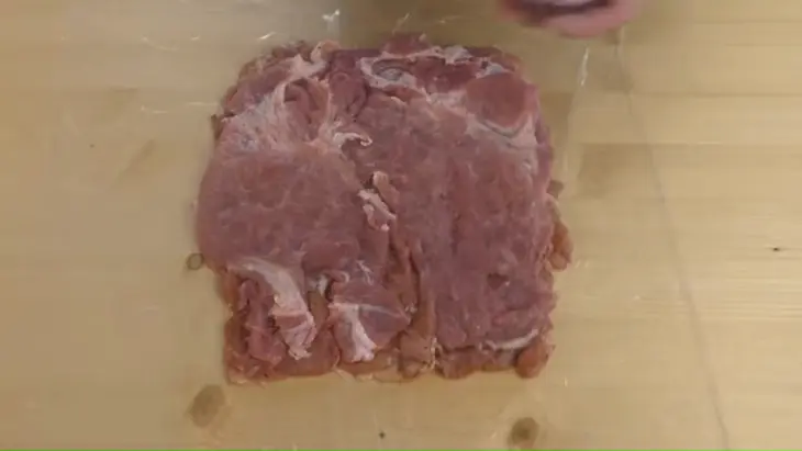Мясной рулет из двух видов мяса: шаг 3