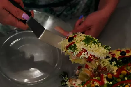 Праздничный салат с курицей: шаг 9