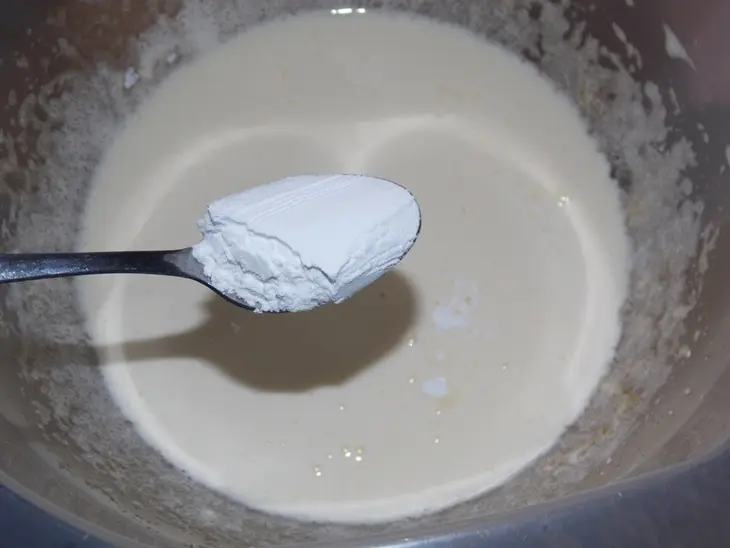 Праздничный кекс с курагой: шаг 4
