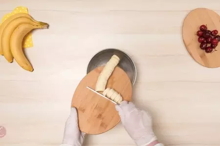 Праздничные капкейки с бананом: шаг 2