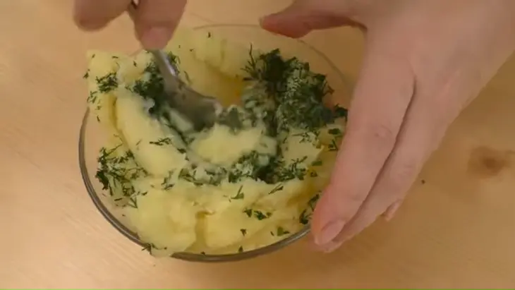 Куриные мешочки с начинкой: шаг 3