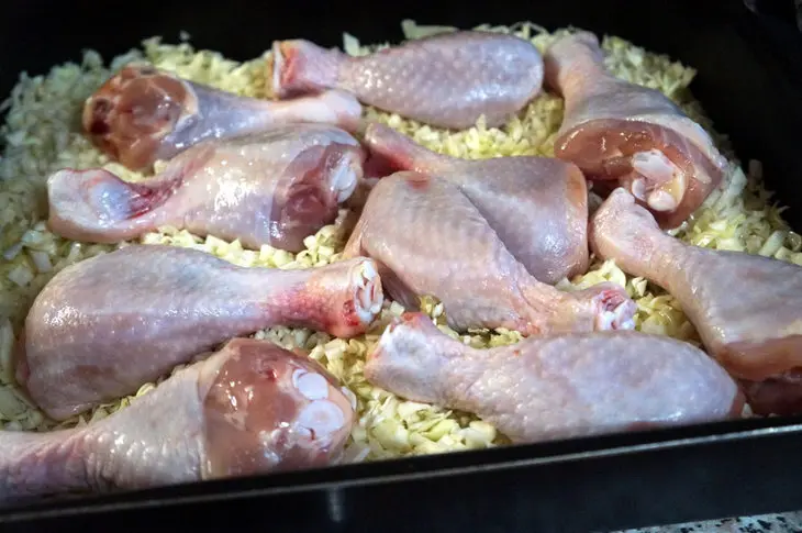 Куриные голени с овощами: шаг 2