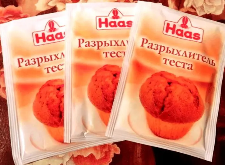 Праздничный маковый торт с марципаном и яблоками: шаг 5
