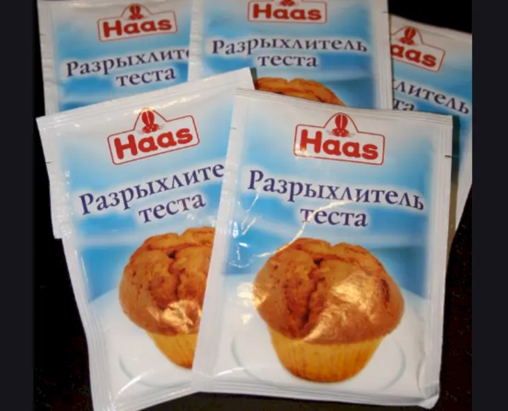 Шоколадный бисквит с нежным кремом из маскарпоне: шаг 4