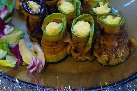 Рулетики из кабачка и баклажана, закуска на новогодний стол.: шаг 5
