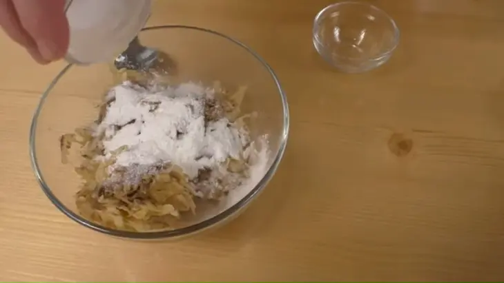 Пирожки с яблоками из классного теста: шаг 4