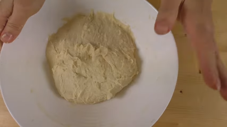 Чесночный хлеб с сырной корочкой: шаг 2