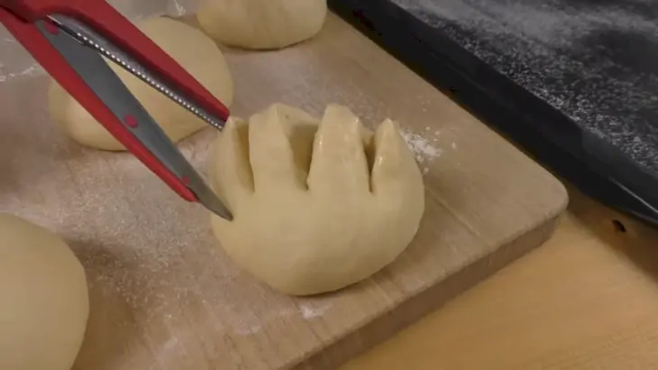 Чесночный хлеб с сырной корочкой: шаг 3