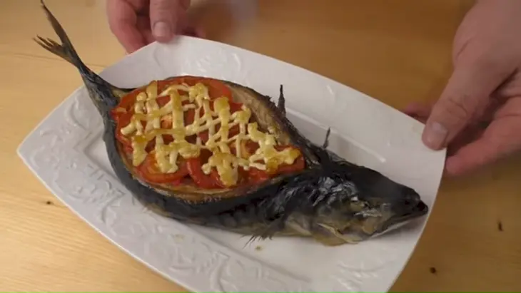 Запеченная скумбрия с овощами: шаг 5