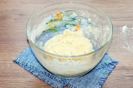 Творожные пирожки с фруктовой начинкой. “махеевъ”, 8 марта: шаг 3