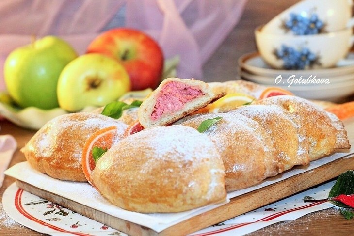 Творожные пирожки с фруктовой начинкой. “махеевъ”, 8 марта: шаг 10