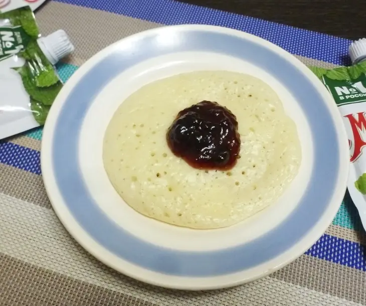 Треугольные блинчики с джемом: шаг 3