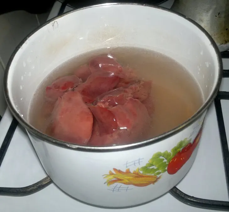 Пирожки с картошкой и куриной печёнкой: шаг 2