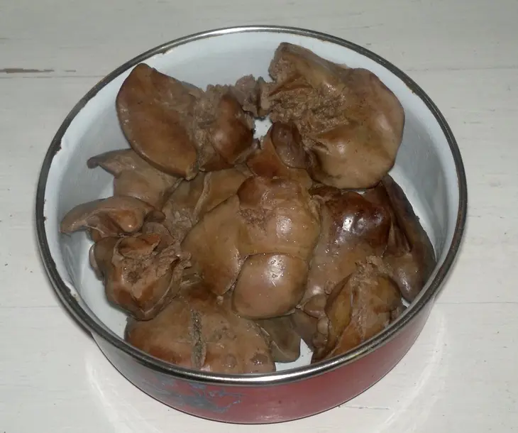 Пирожки с картошкой и куриной печёнкой: шаг 3
