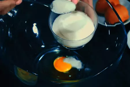 Сочники с творожной начинкой: шаг 1