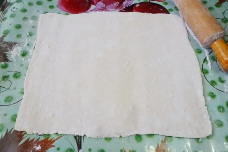 Завитушки с джемом махеевъ, брусникой и орехами, 14 февраля: шаг 2