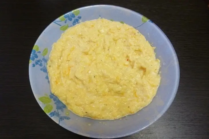 Закусочный торт из кабачковых блинчиков с грибной начинкой: шаг 3