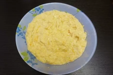 Закусочный торт из кабачковых блинчиков с грибной начинкой: шаг 3